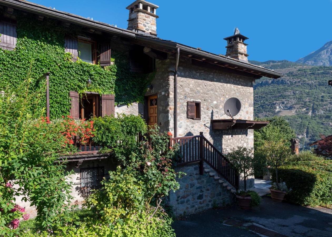 La Posta Apartment Saint Marcel Exterior photo